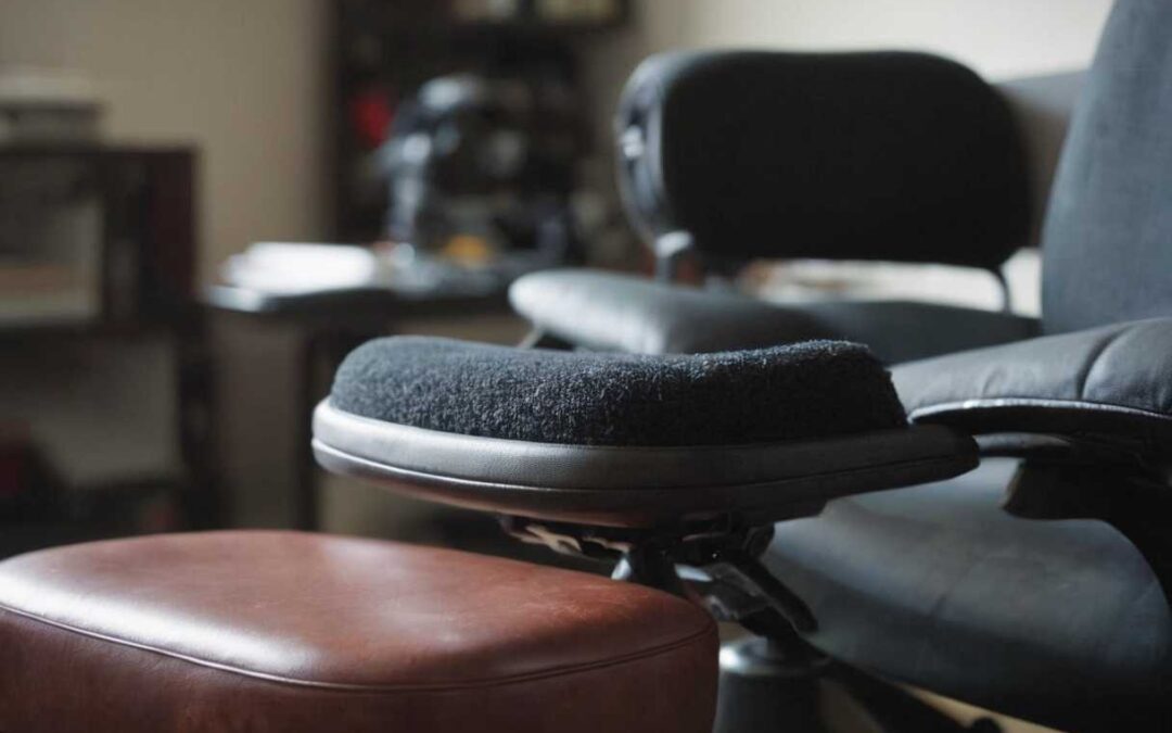 Comment dissoudre efficacement les cheveux coincés dans les roulettes de votre siège de bureau